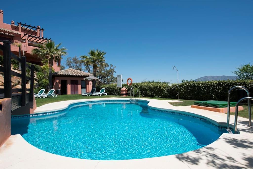 Luxury Apartment With Sea Views, Golf, Gym, Spa, 7 Pools Ojén Exteriör bild