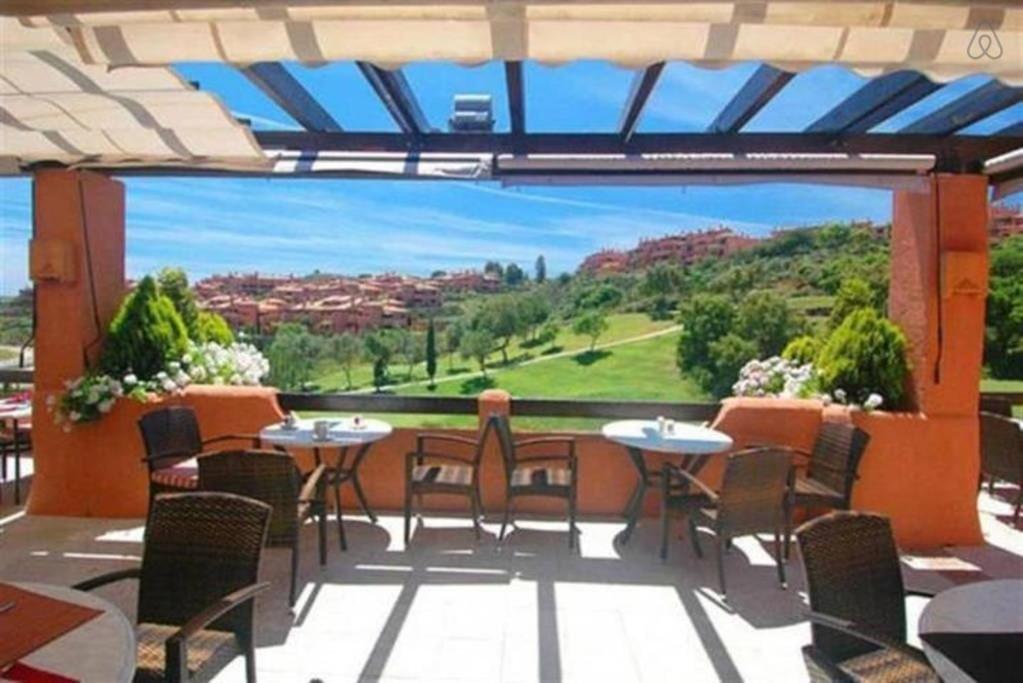 Luxury Apartment With Sea Views, Golf, Gym, Spa, 7 Pools Ojén Exteriör bild