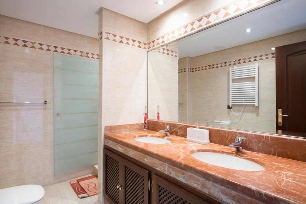 Luxury Apartment With Sea Views, Golf, Gym, Spa, 7 Pools Ojén Exteriör bild
